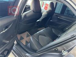 تۆیۆتا کامری